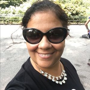 Meet your Posher, Jenny